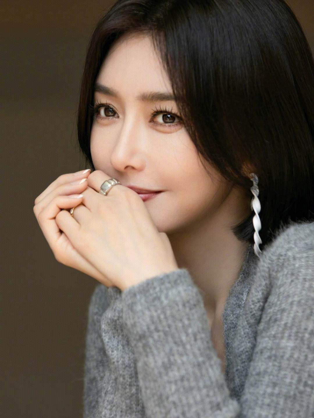 哪几个女明星的鼻子不好看,鼻子不好看的十大女星