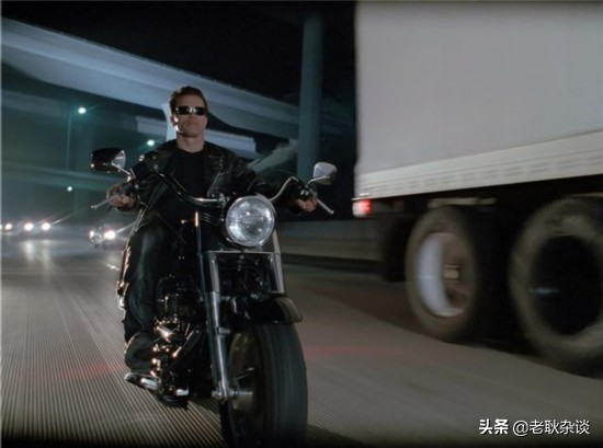 终结者2电影解析,科幻电影解说终结者2