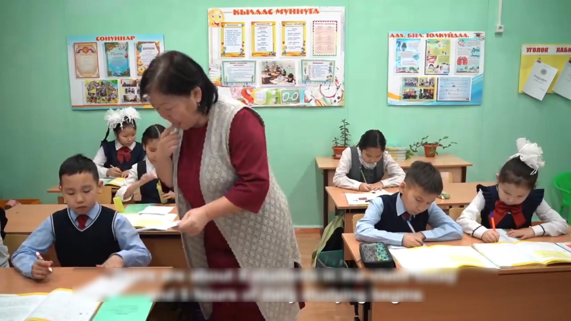 零下71度的俄罗斯雅库特，9岁的男孩怎么自己走路去上学？