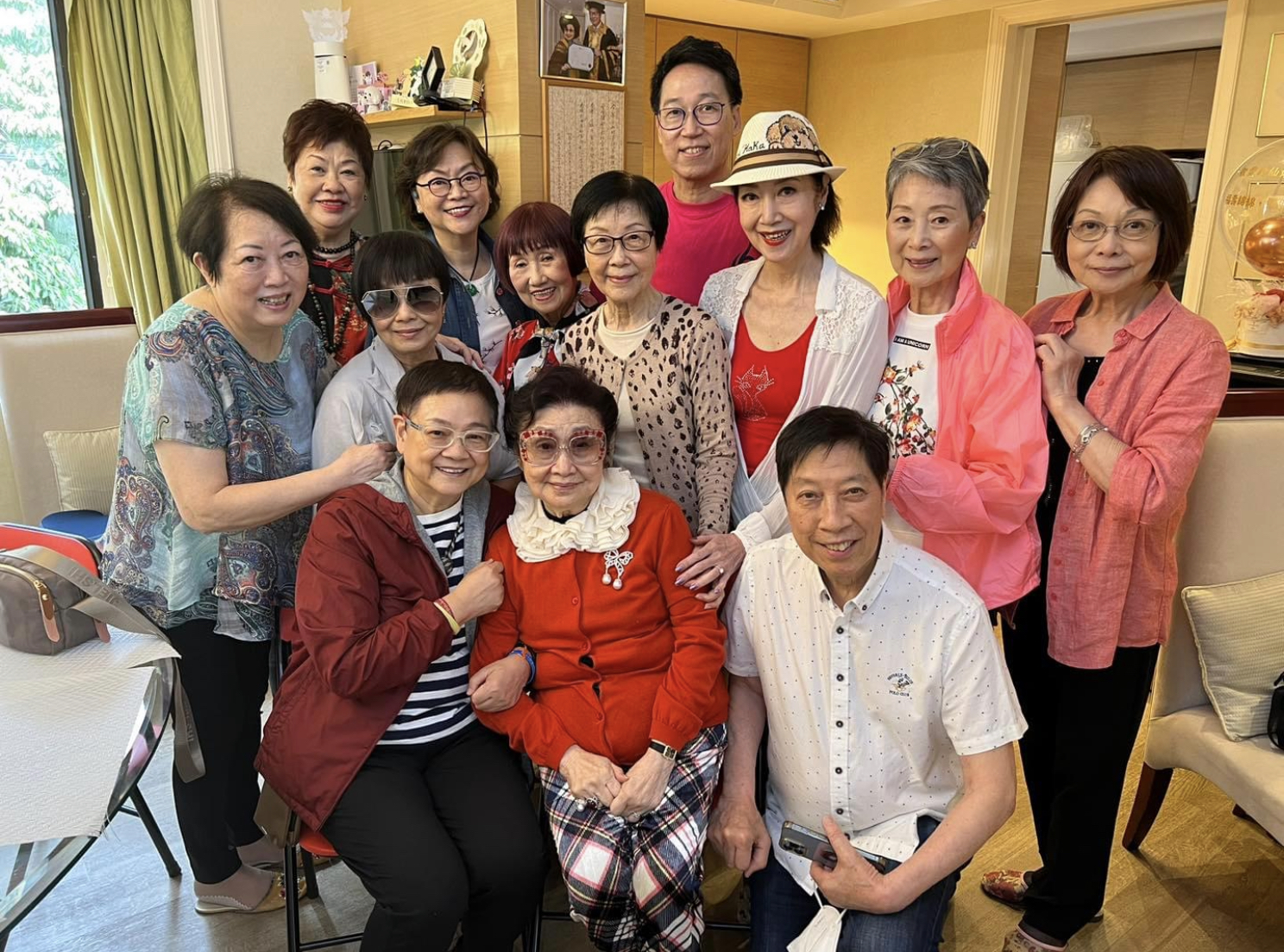 白雪仙年轻照,白雪仙近照曝光