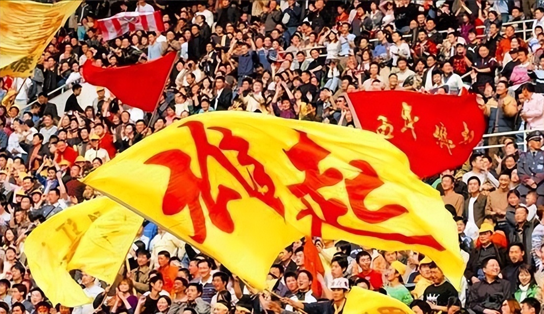 中日韩同为东亚人种，目前足球水平差距这么大，为什么？