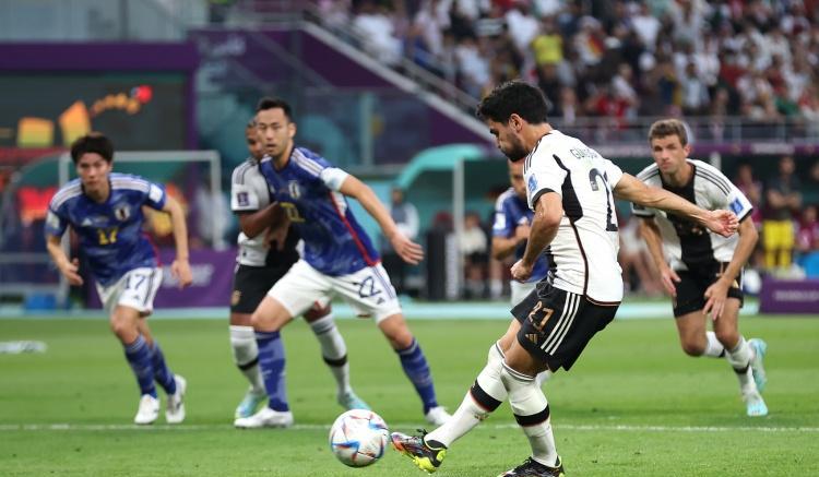 日本2-1击败德国队世界杯排名,2018世界杯日本爆冷击败德国