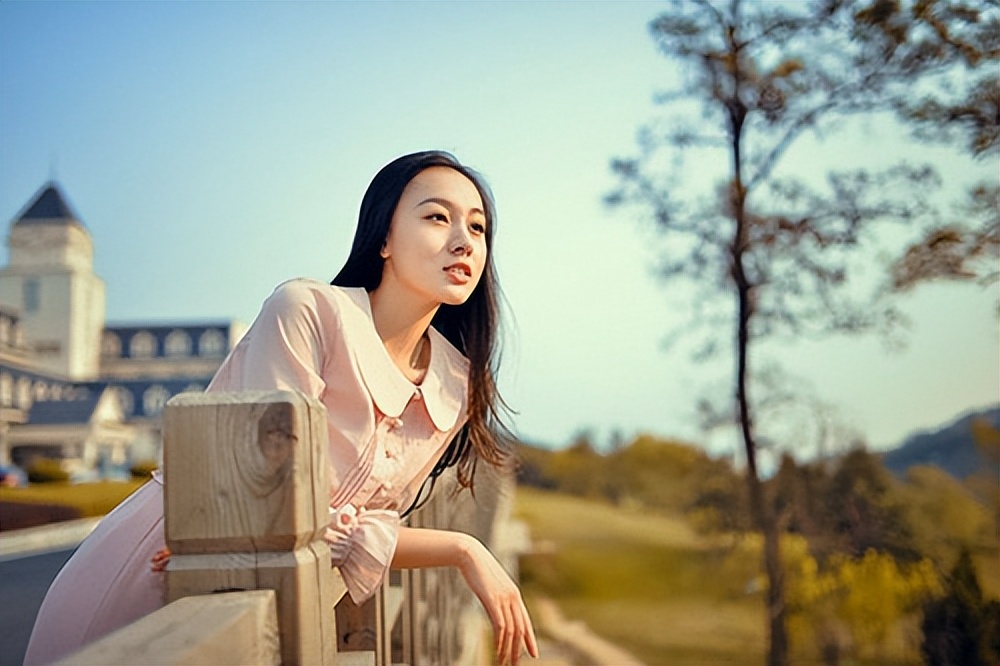 文案短句干净治愈爱情,高级有深度的爱情文案