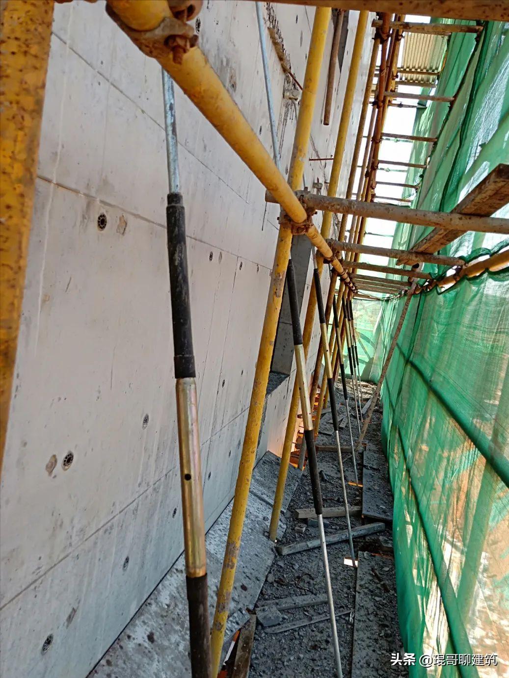 新型悬挑架全套图纸大全集,新型悬挑架半预埋和穿墙哪个安全