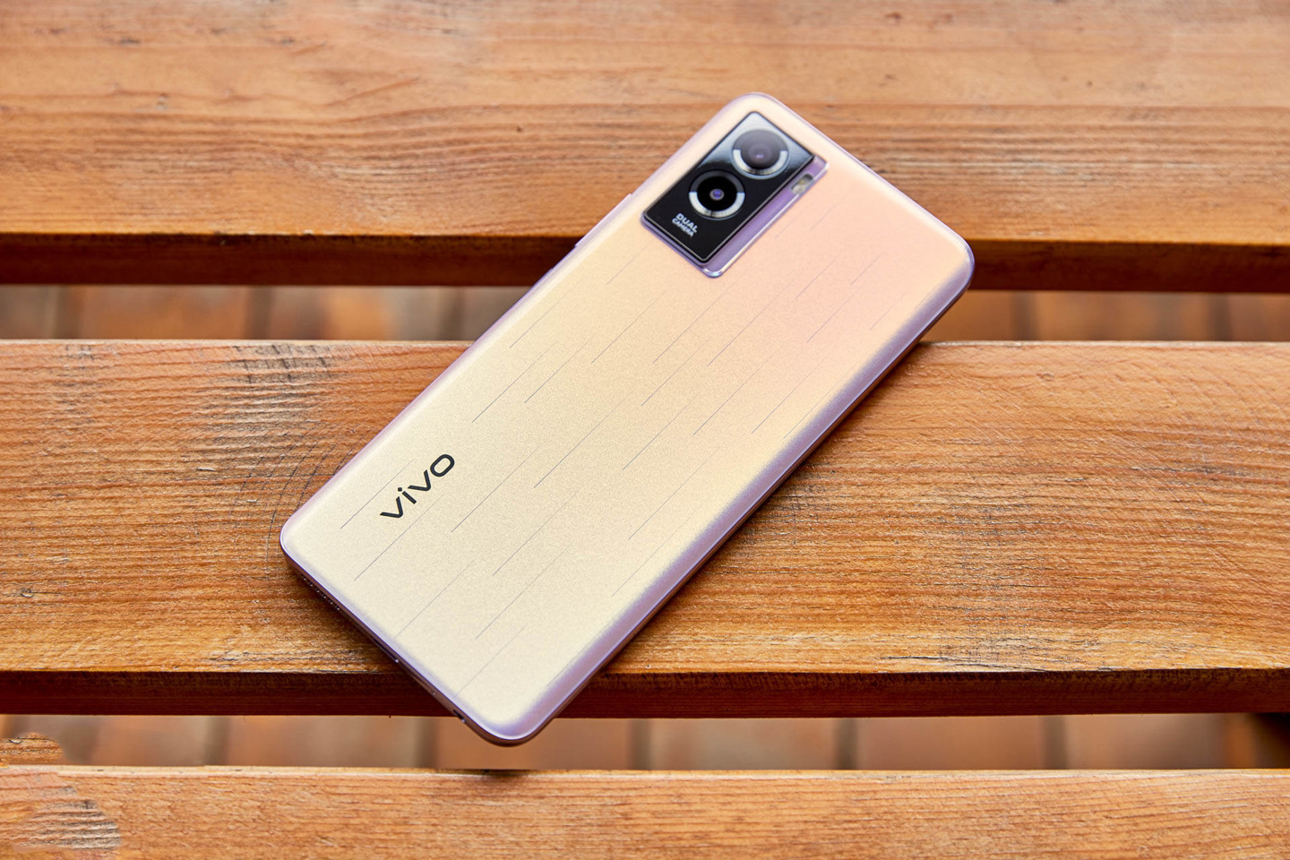 vivo量产6500mAh新机,12+256G或才1899,性价比不输红米