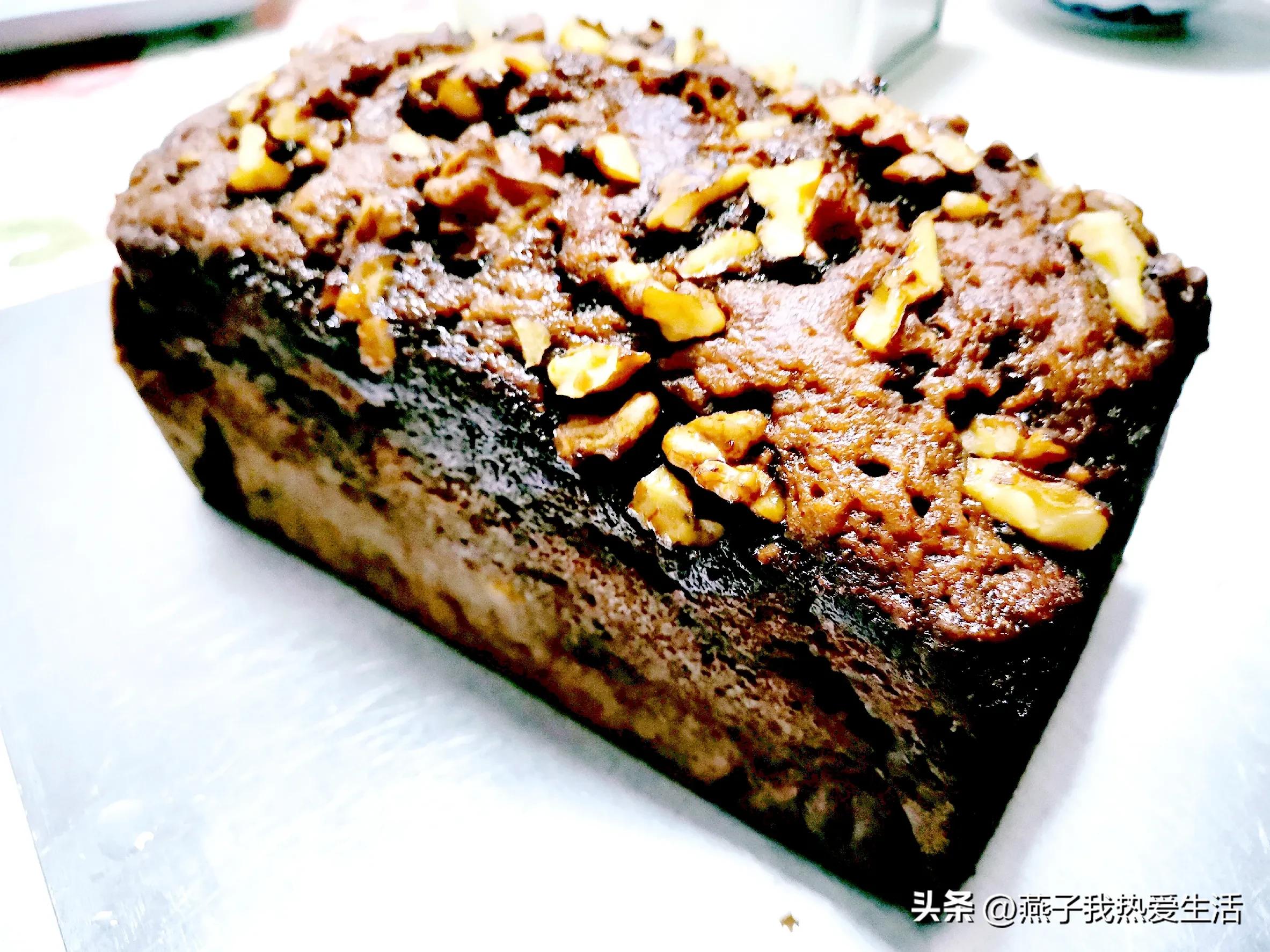 小蛋糕面包制作教程简单又好看,少糖少油香蕉蛋糕的家庭做法视频