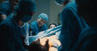 飙升9.4，太敢拍了！撕开血淋淋的现实，忍痛才刷完这剧...