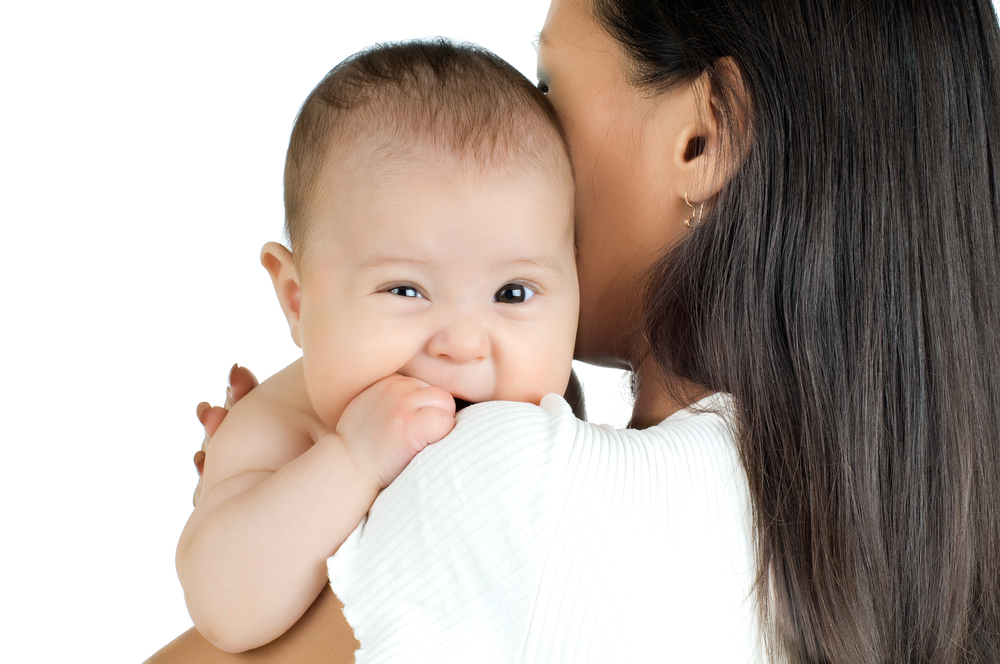 如何预防宝宝喝奶地包天,用奶瓶喂奶怎么预防地包天