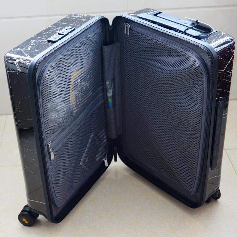 地平线八号行李箱周杰伦代言的吗,地平线行李箱周董