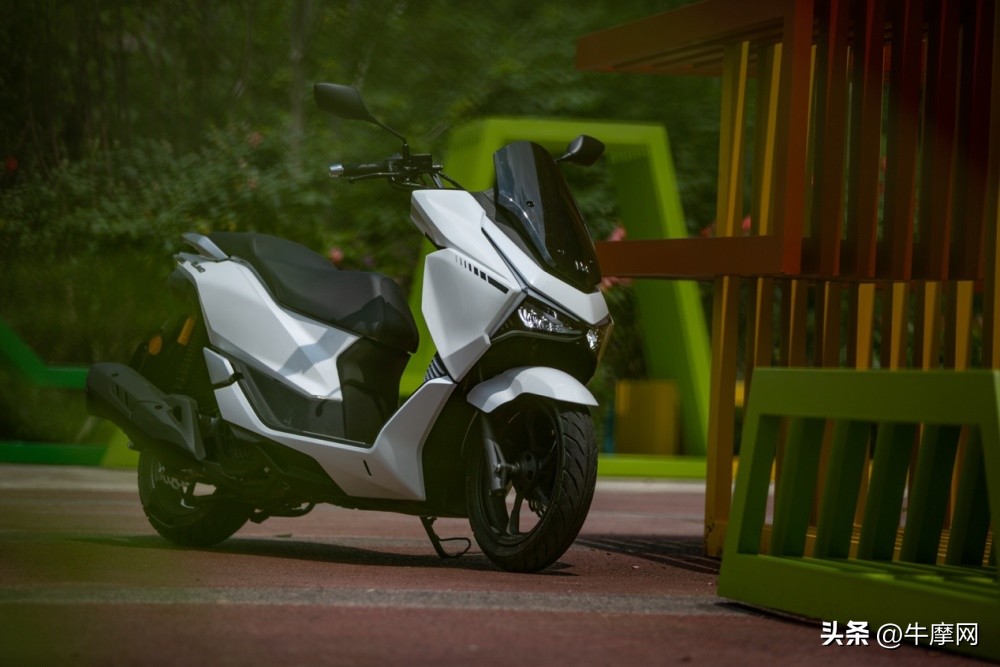 试驾豪爵150踏板,质量好的国产150跨骑推荐