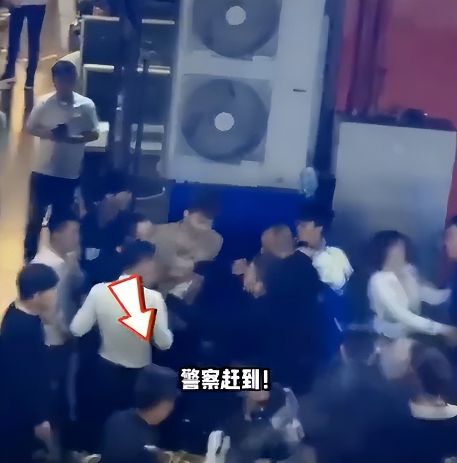 全网痛骂男大学生嫌弃父母穷,被网友痛骂的事件