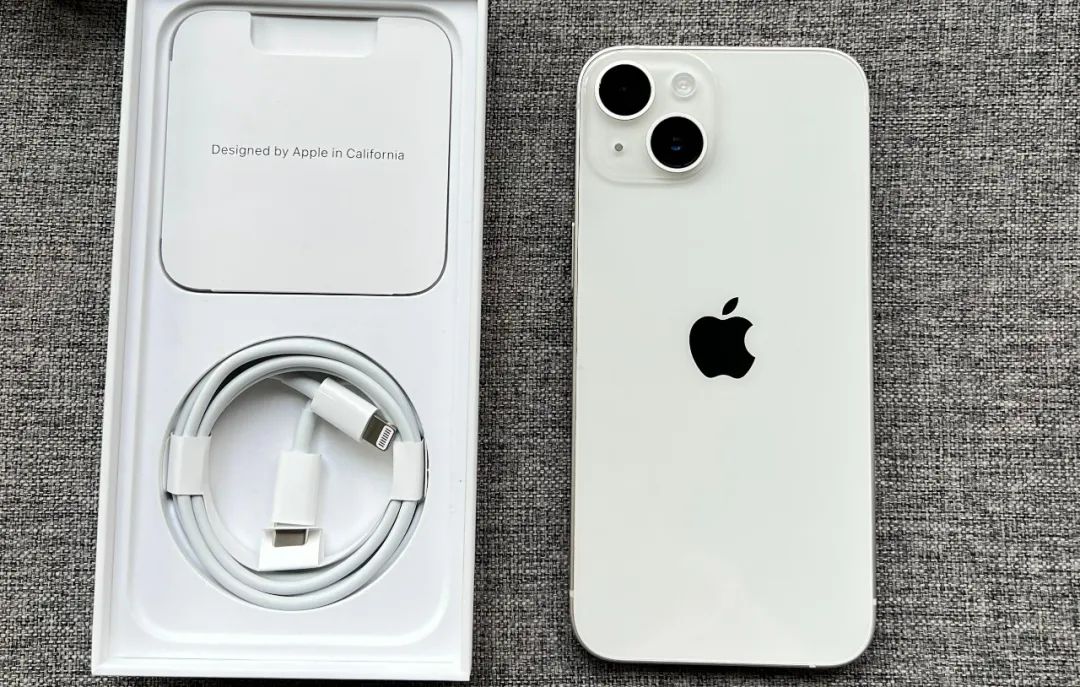 性价比最高的降价新旗舰机,目前降至新低价的三款旗舰机