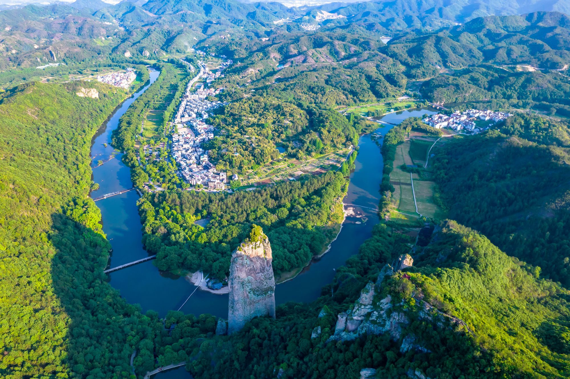 丽水仙都风景名胜区旅游路线,丽水仙都风景区晚上