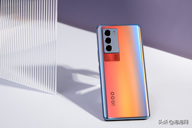 iqooneo5s骁龙888,iqooneo5s骁龙888是增强版吗