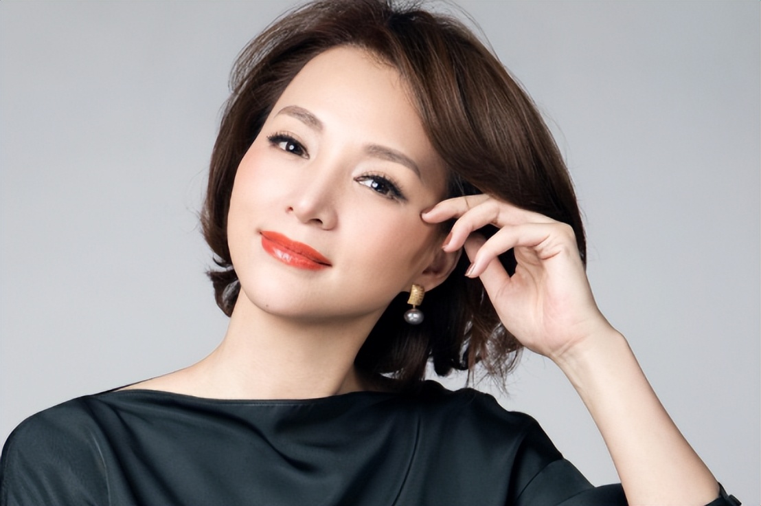 为继子终生不育、为继女隐婚10年，娱乐圈的明星后妈，只服这10位