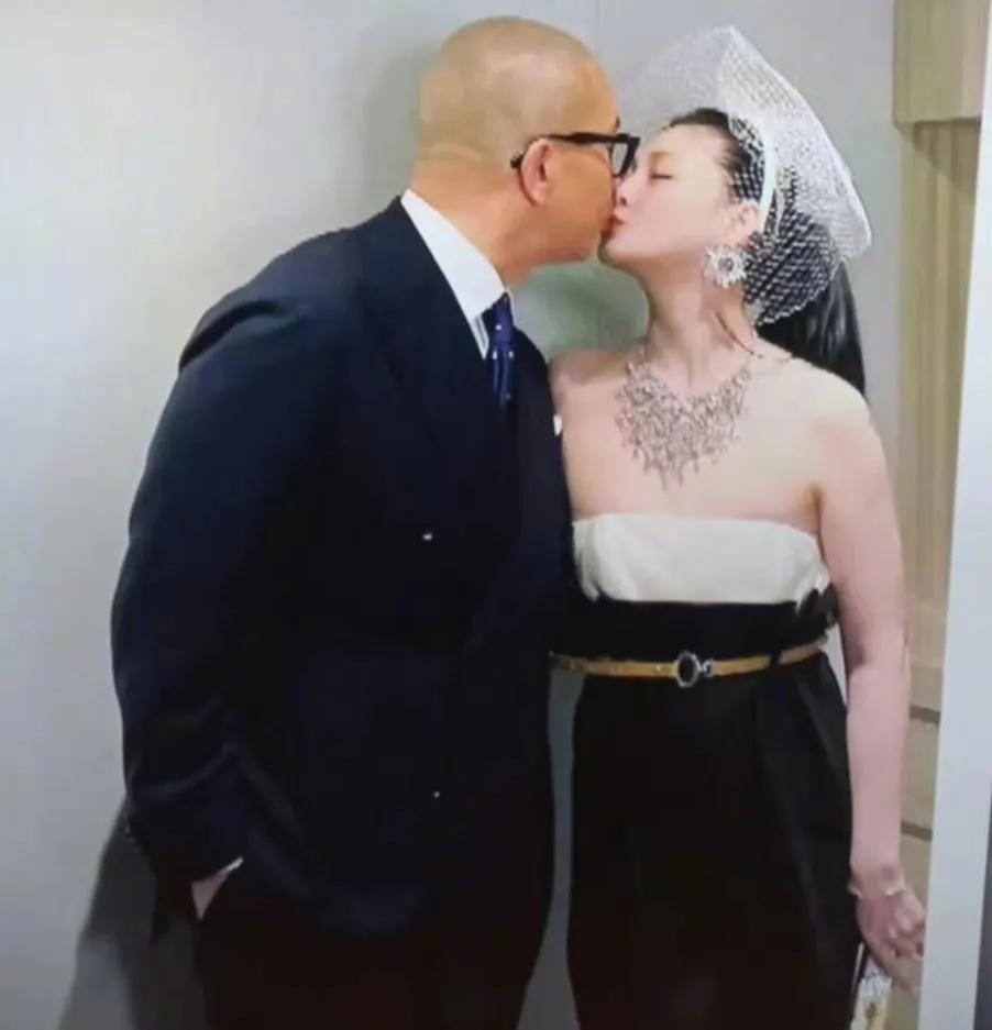 麻六记金主汪小菲，邂逅马来西亚8亿拿督千金，大S张穎穎都傻眼了