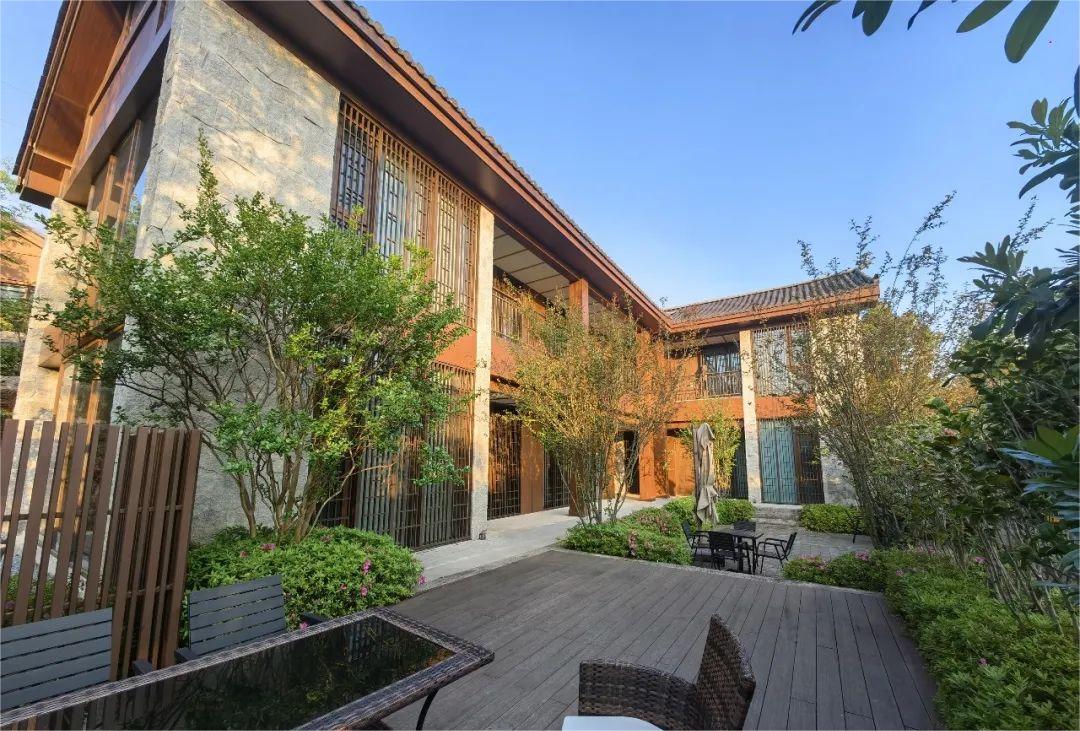 你们都说人多，我却找到一个人少又神仙的地方！