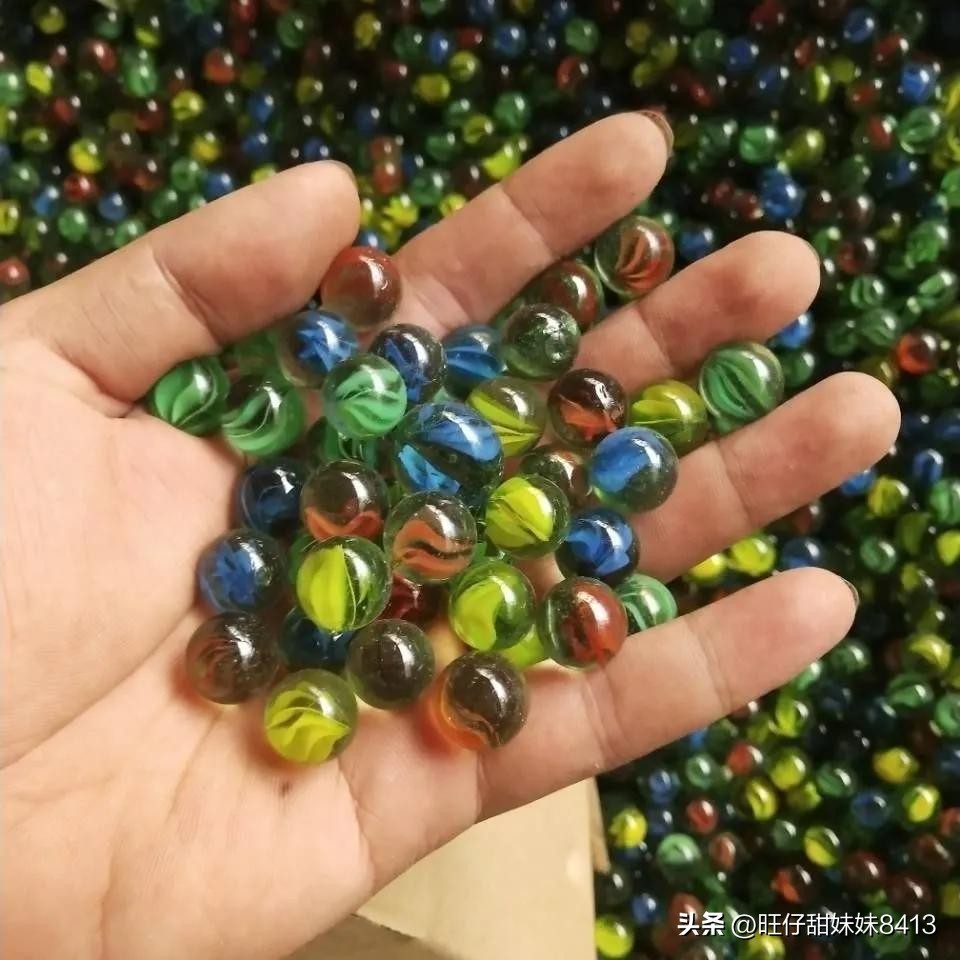 80后回顾八九十年代童年玩具，风靡一时都是回忆，一定有你玩过的