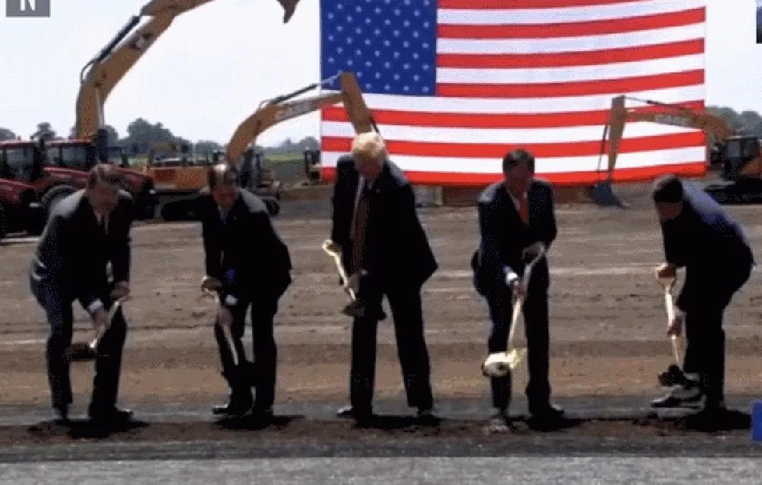 缇庡浗瀵屽＋搴疯繘灞曚笌鐜扮姸,缇庡浗瀵屽＋搴风殑濂囪抗