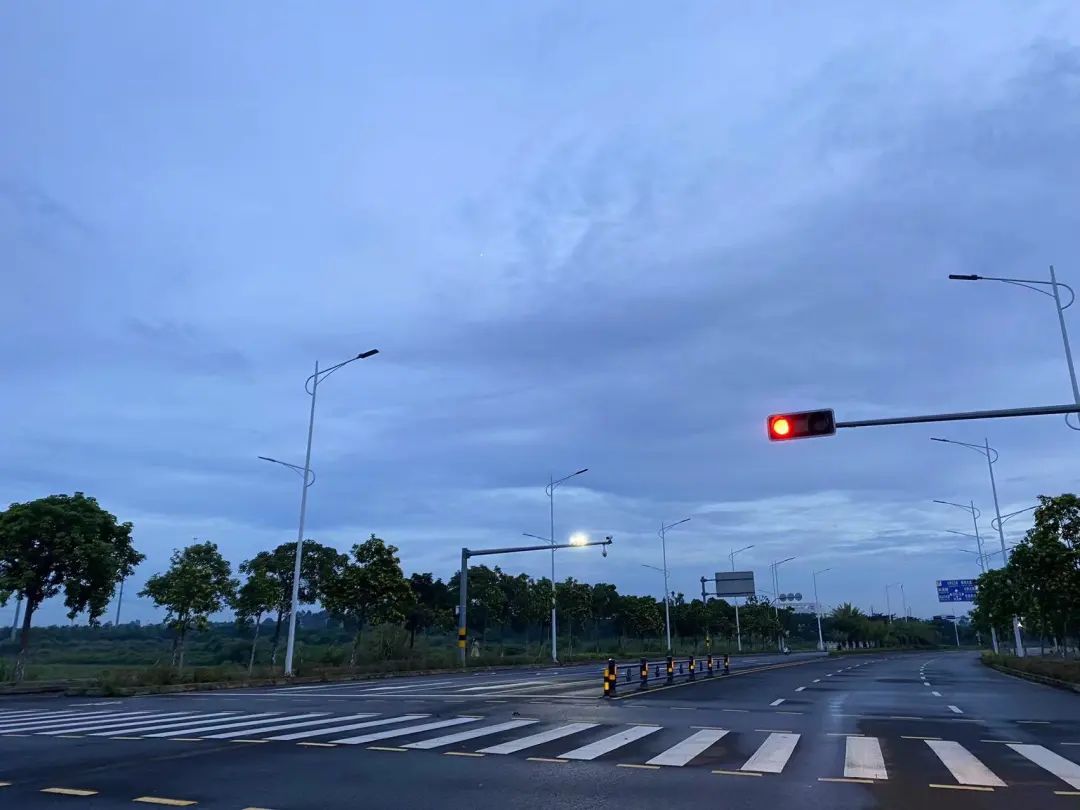 晚上探险吓了一跳,探房海口宝龙城