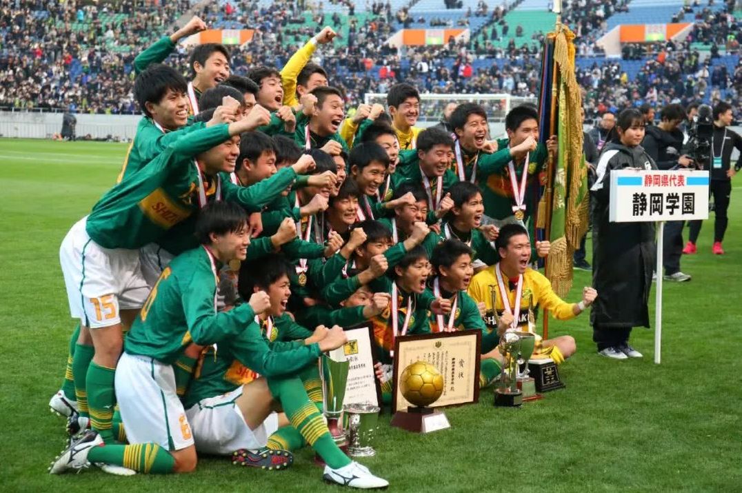 日本足球崛起用了十年,日本足球打得过美国吗