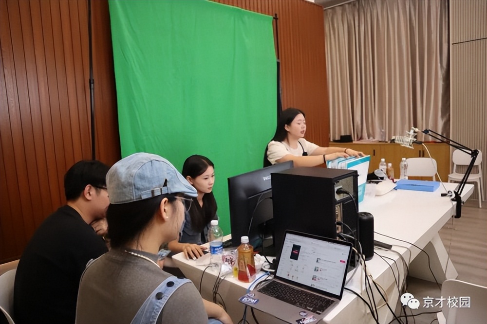 在校中职生8小时直播业绩210万，京才产教融合再创佳绩！