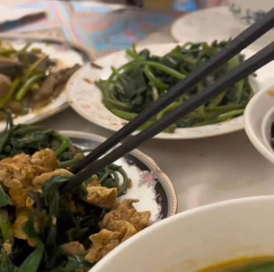 李立群感谢河南哥哥寄的鸡蛋视频,哥哥给李立群寄鸡蛋