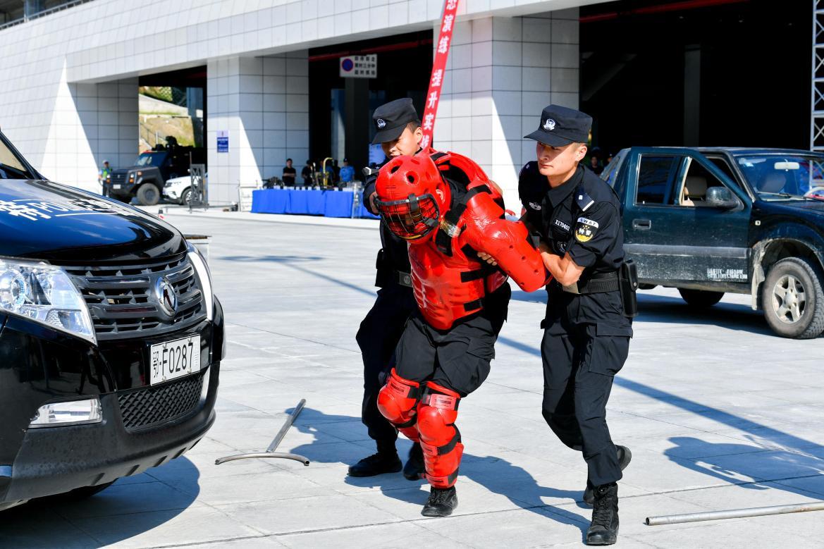 用拳头说话这才是硬道理,怎么用拳头讲道理