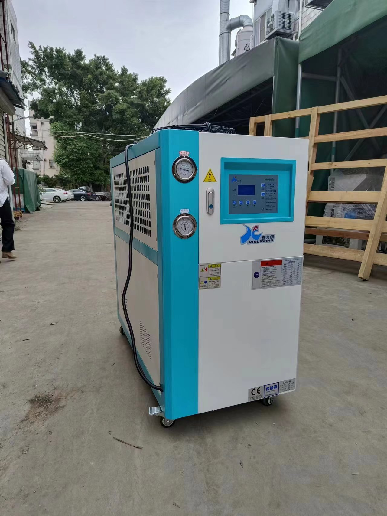 水冷式工业冷水机组回收,水冷式工业冷水机采购