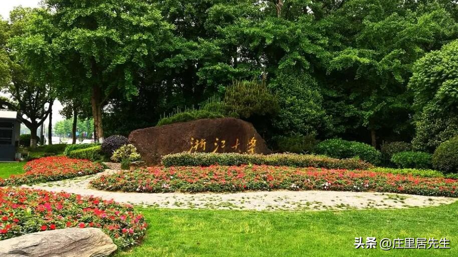 2023年口腔医学专业热门吗,口腔医学和计算机哪个专业好理科