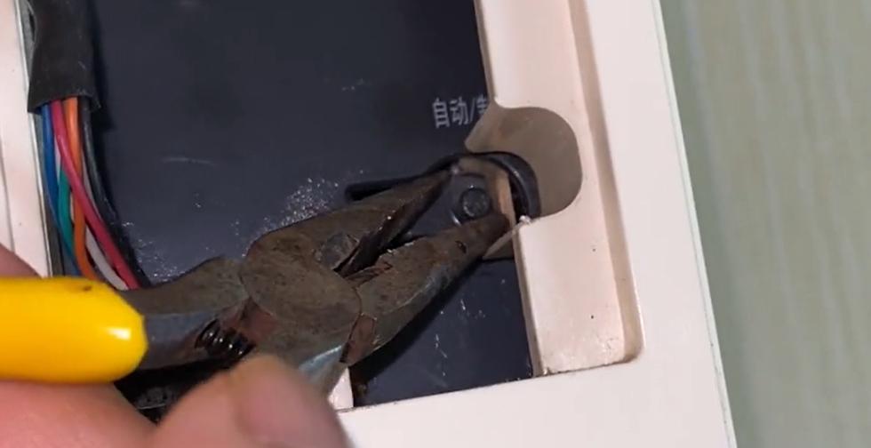 空调一开自动关机,空调开机一下自动关闭