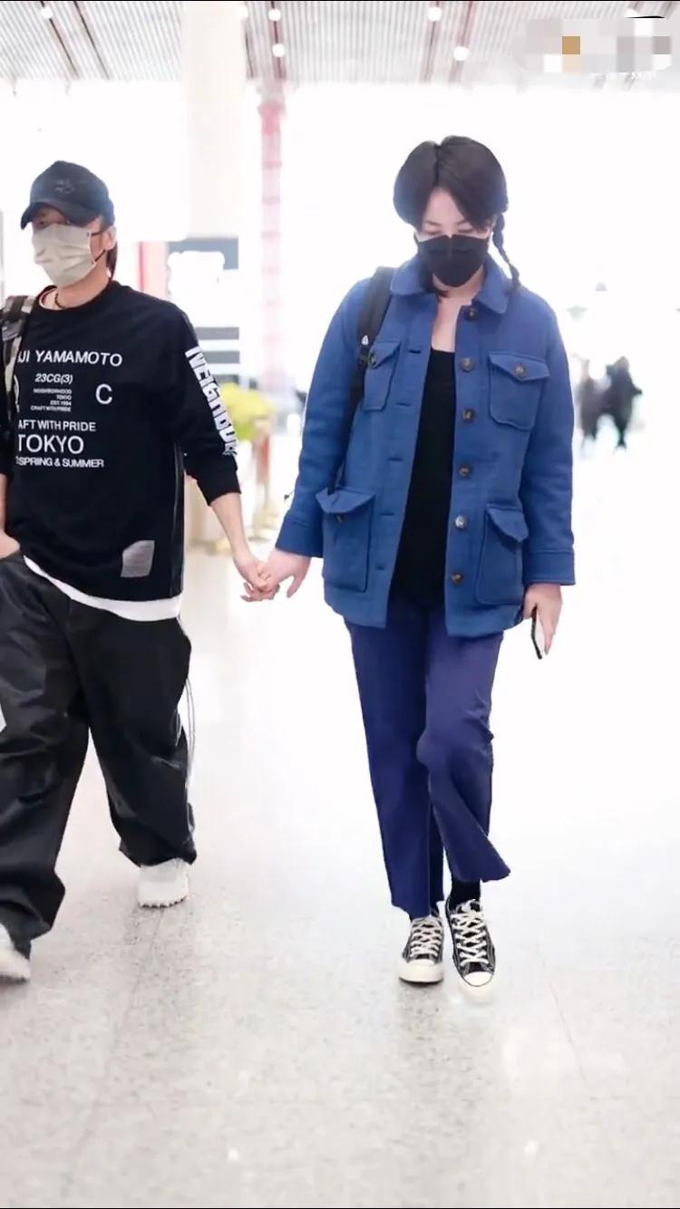 王菲谢霆锋同框画面最新,王菲谢霆锋罕见合体秀恩爱