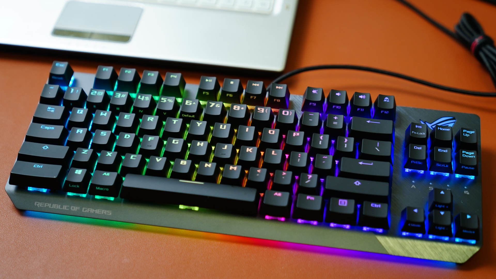 rog游侠tklnx键盘测评,rog游侠nx键盘测评