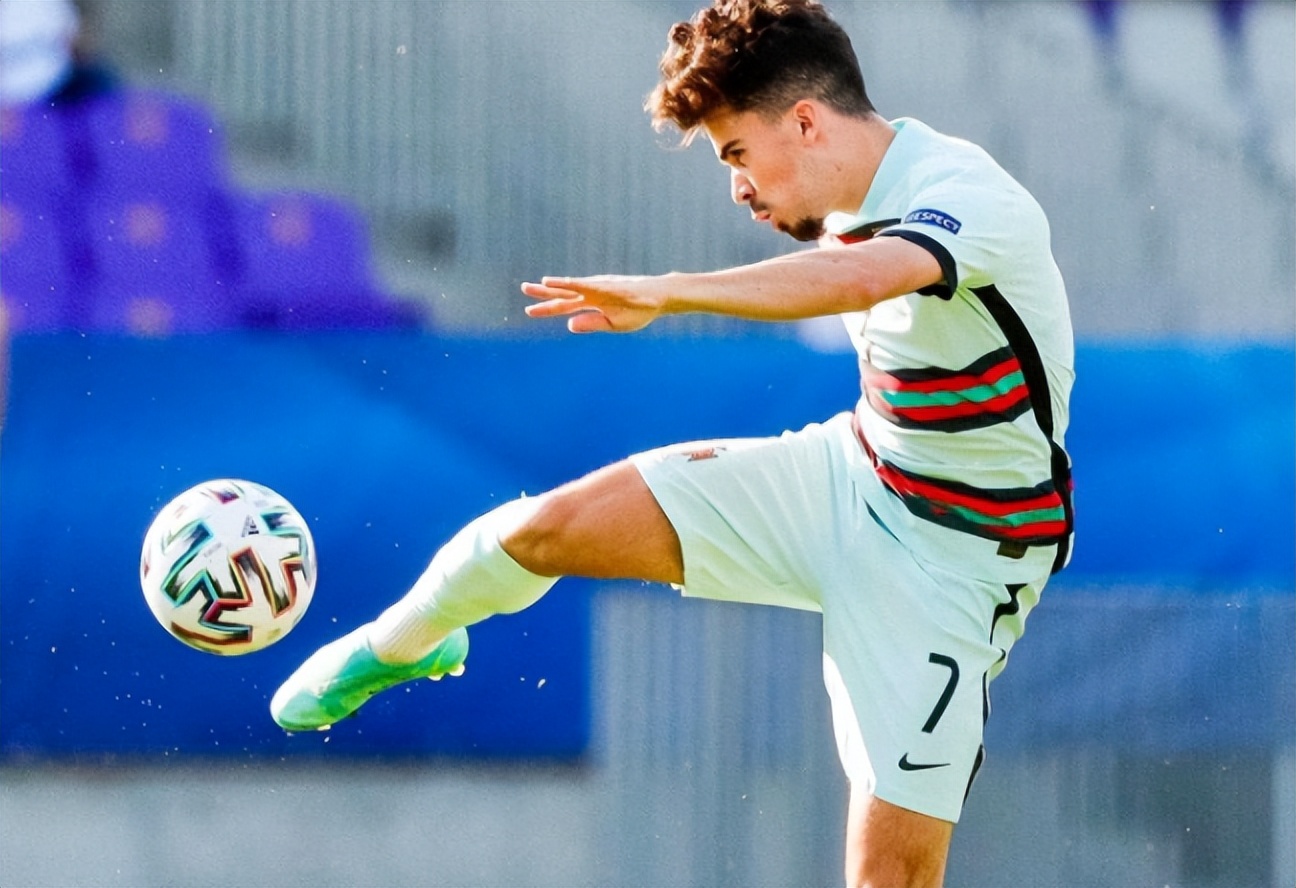 曼联最新引援消息阿森西奥,曼联4000万边锋势不可挡