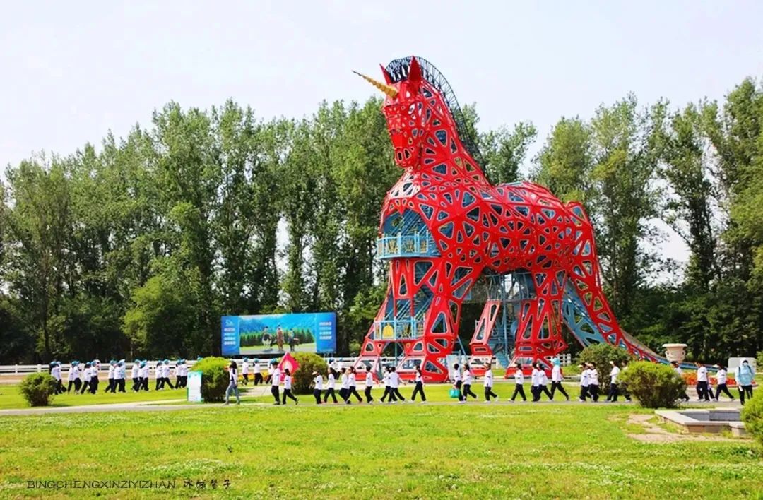 伏尔加庄园最佳观赏期,夏日必去伏尔加庄园十大打卡地