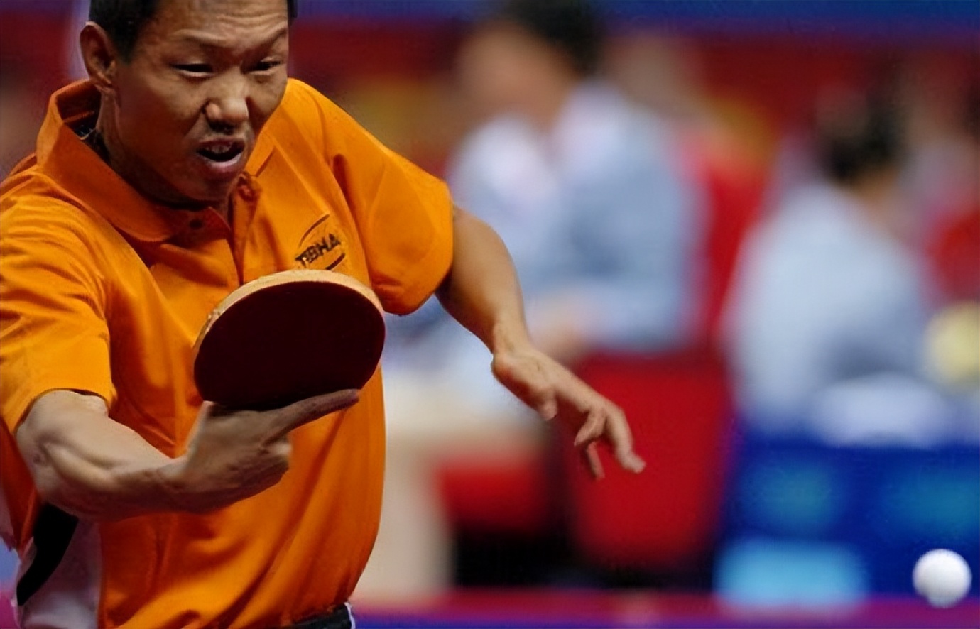 1995年天津世乒赛，天津人马*革文**出战绝地反击，被邓超拍成电影