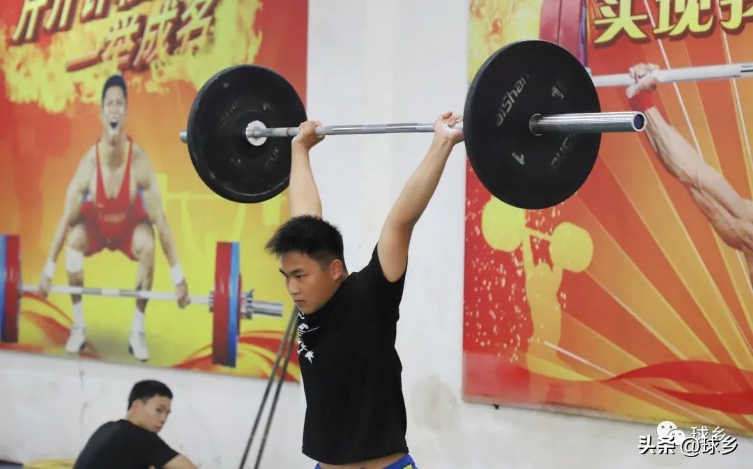 踔厉奋发新起航,踔厉奋发开新局奋楫笃行谱新篇