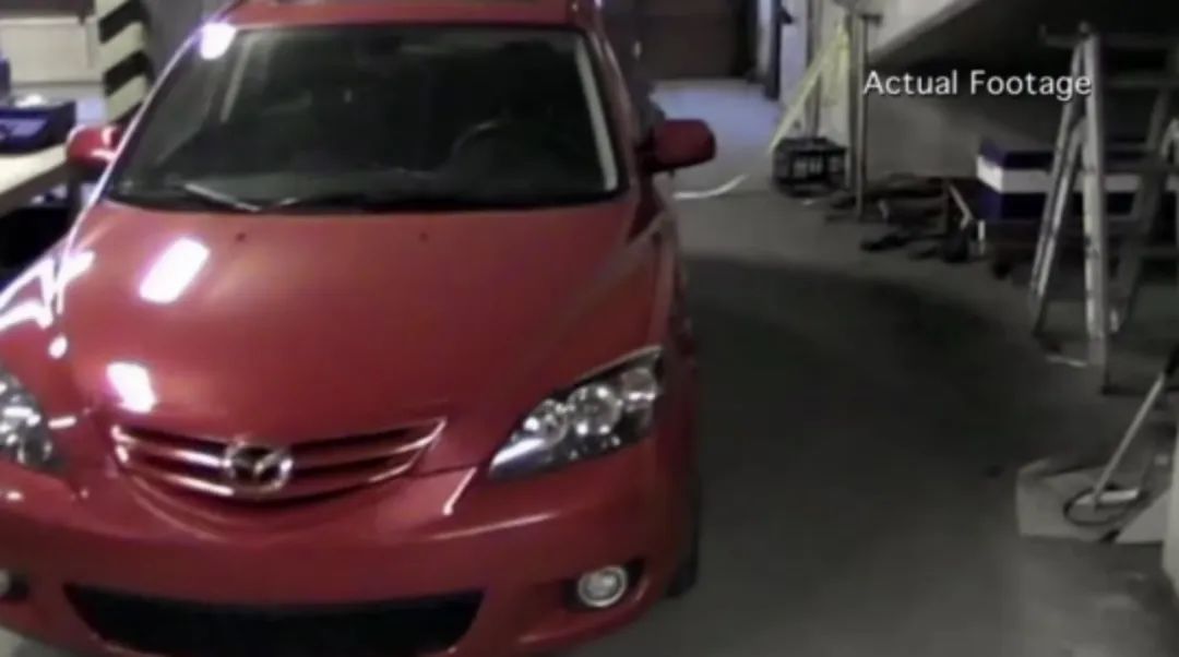 加拿大青年网恋美艳女郎神秘失踪,竟落入恐怖片导演的圈套