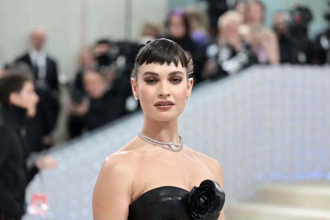 传奇钻石竟然扎堆儿这场“时尚奥斯卡”?这红毯也太贵啦!