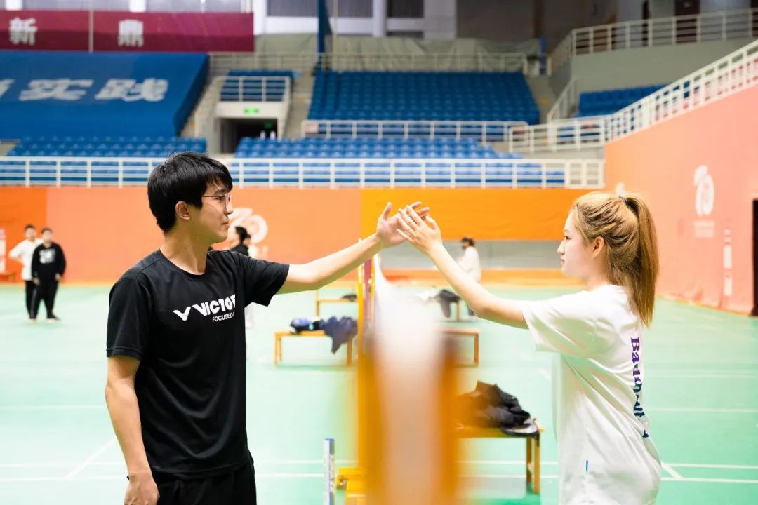 足球场改造扩建,最新足球场开放