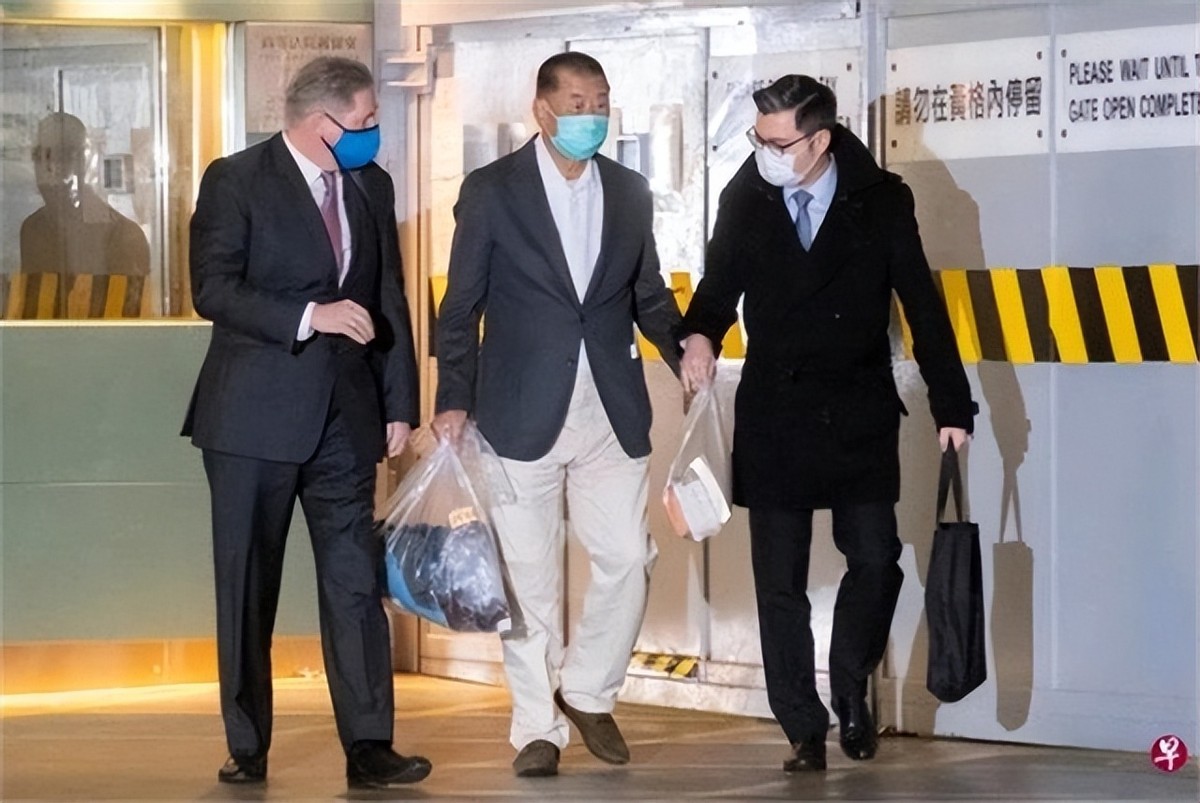 港独大佬*智英黎**：民族败类还敢祸国殃民？