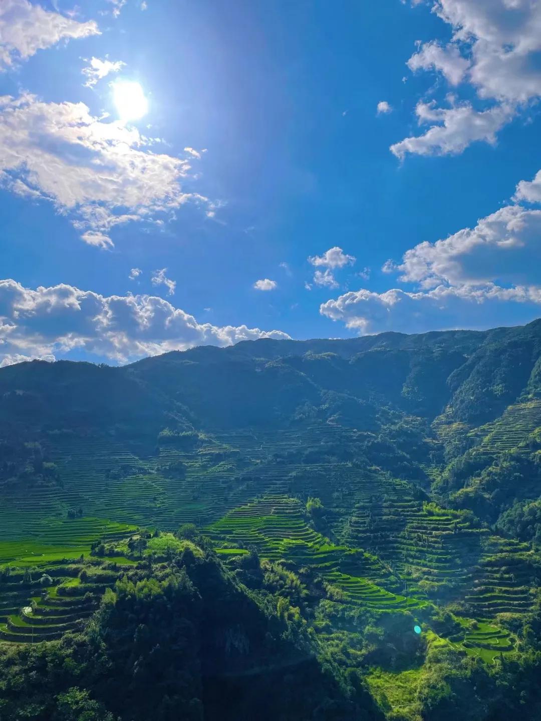 高铁2h直达！这座被忽略的浙江县城，买菜用欧元，连央视都来体验