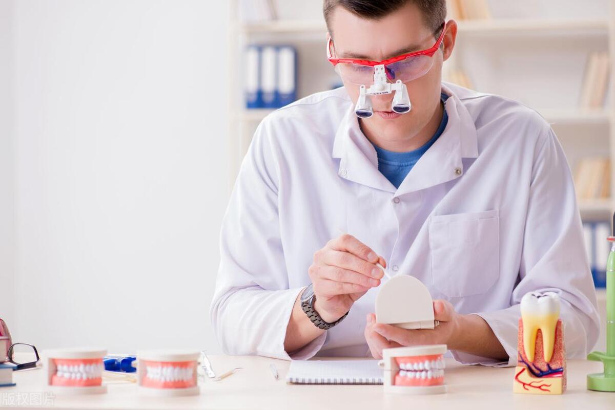 口腔医疗风险管控,医疗机构执业许可证不合规处罚