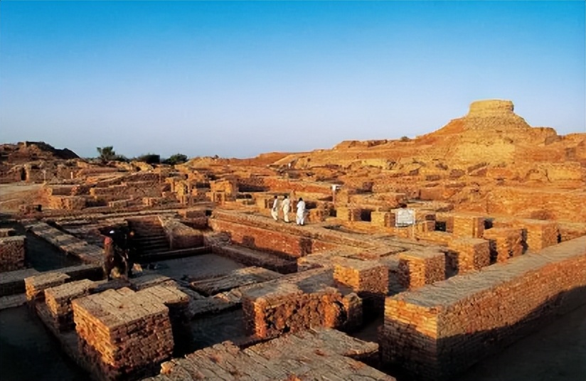 贸易在印度河流域文明发展中有何意义，对当时社会产生了什么作用