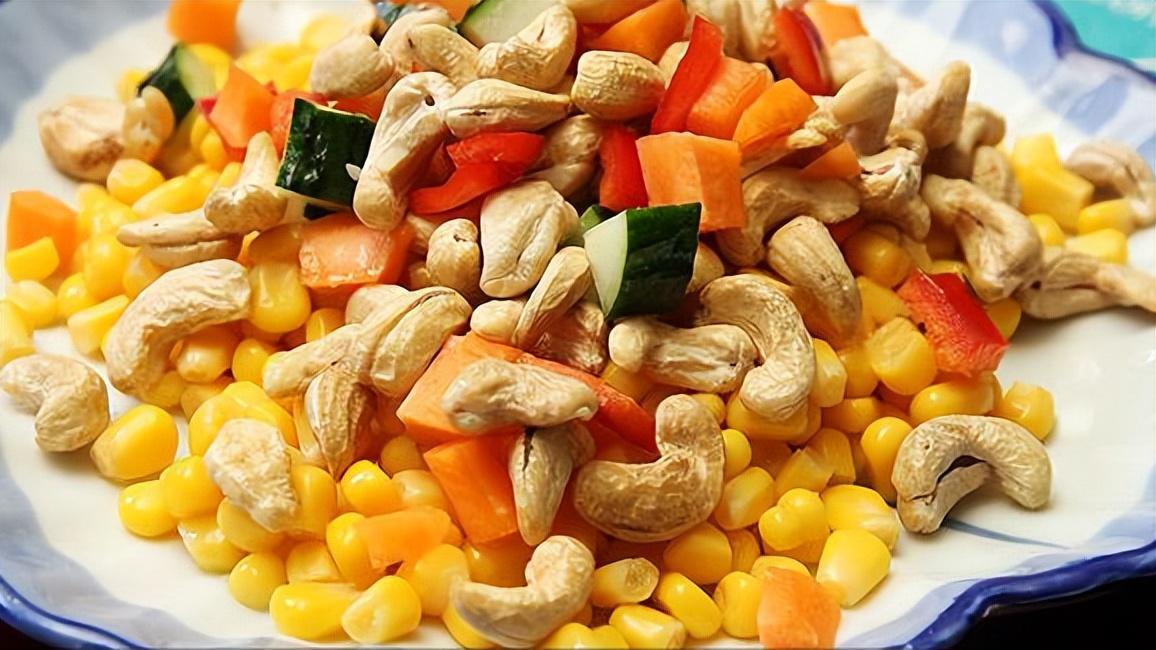 乳腺癌患者经常吃硒会复发转移吗,乳腺癌前病变可以吃坚果吗