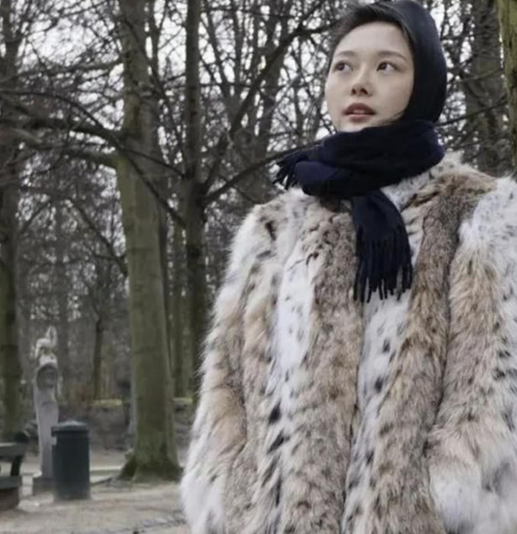 又穿假货被锤！京圈贵妇变寒门贵妇，网红晚晚是怎么沦为全网嘲的