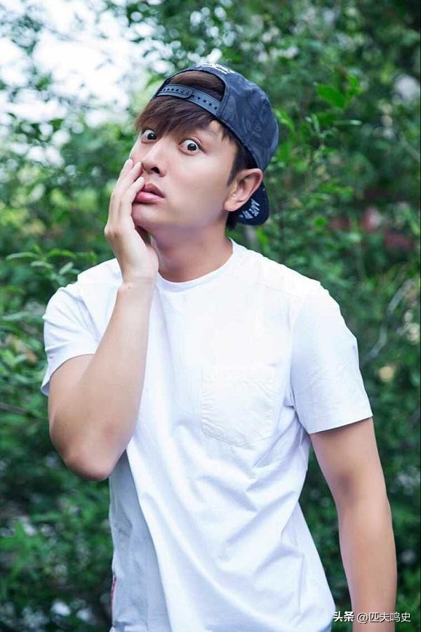 贾乃亮称对不起李小璐的声明,贾乃亮最近对李小璐的态度