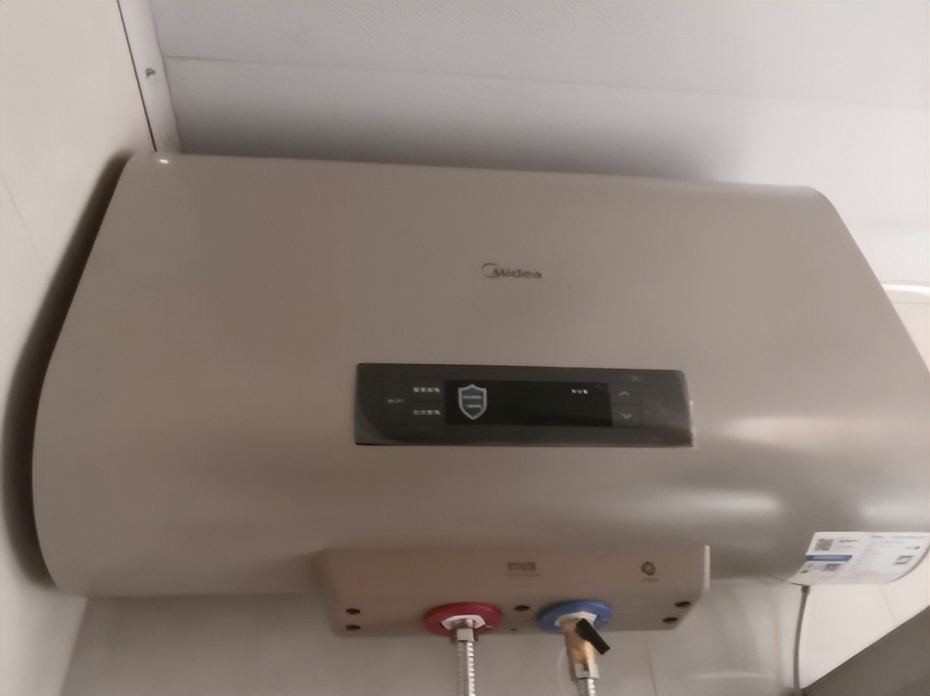 美的活水安全尊享版电热水器,美的电热水器的净肤浴功能