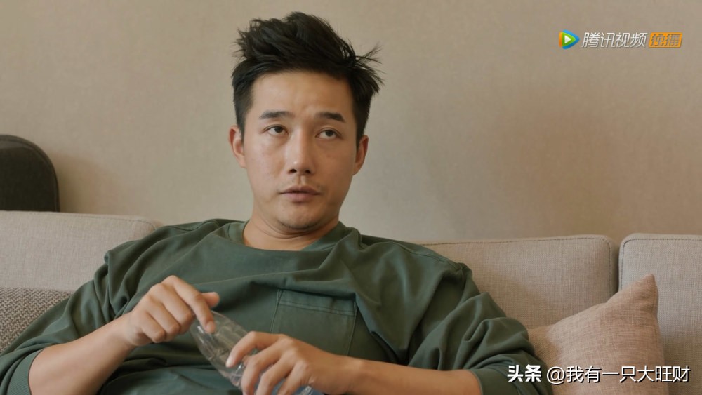 《爱情而已》甜美营养师救赎邋遢教练，真爱来了冷血侠也变恋爱脑