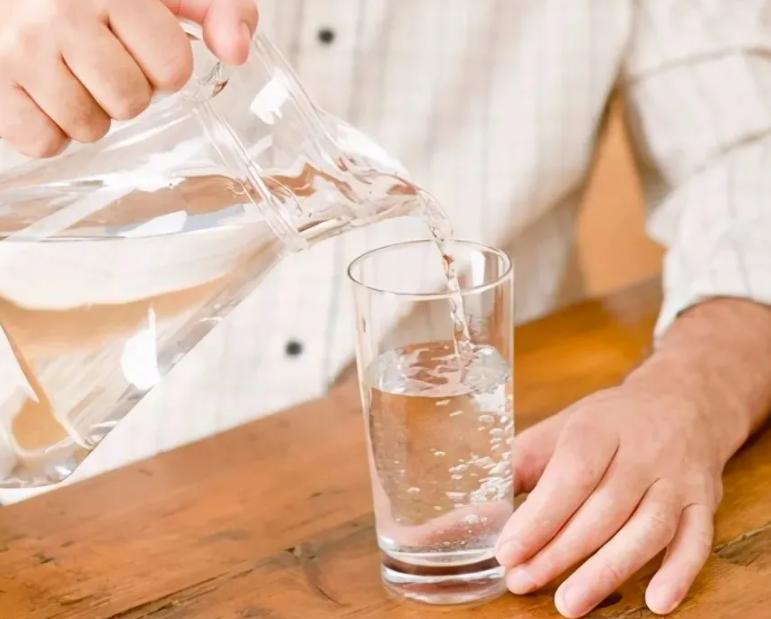 老年人夜尿几次算正常？有哪些危害，如何应对？